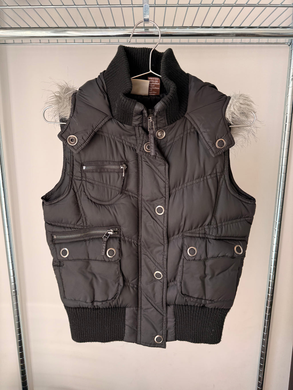 Dark Cargo Puffer